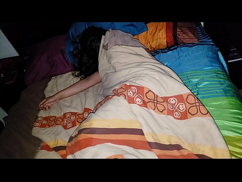 ❤️ Stiefson beréiert seng jonk Stéifmamm wärend hatt schléift. ❤❌ Super Porn op lb.virtsextor.ru ❌️❤