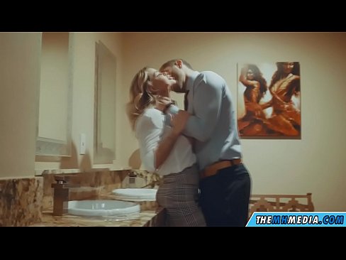 ❤️ Wann eng Busty Blond Iech an engem ëffentlechen Toilette verféiert ❤❌ Super Porn op lb.virtsextor.ru ❌️❤